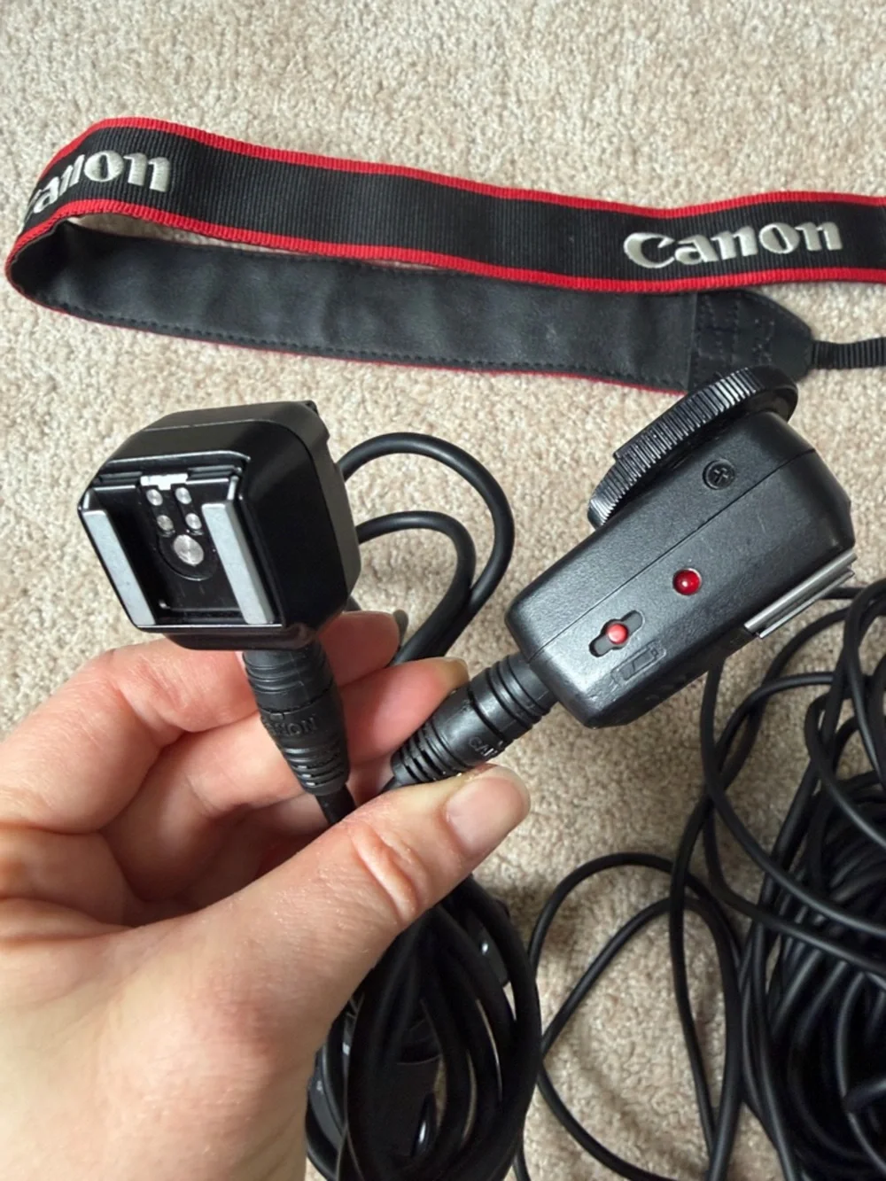 Canon Cables Bundle including Canon off camera shoe 2